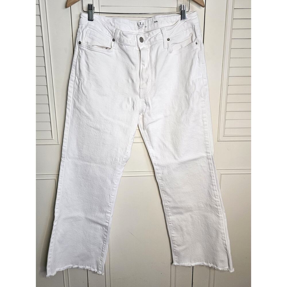 L.T.J Denim Sicily Crop Raw Hem Wide Leg Jeans White Woman’s Size: 30 Waist